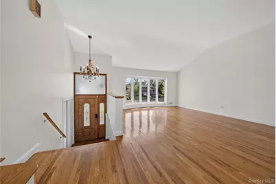 78 Sugar Maple Drive, Roslyn, NY 11576 - Photo 15