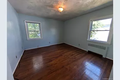 2944 Bayswater Avenue, Far Rockaway, NY 11691 - Photo 11