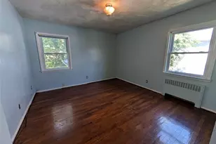 29-44 Bayswater Ave, Far Rockaway, NY 11691 - Photo 11