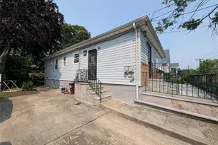 29-44 Bayswater Ave, Far Rockaway, NY 11691 - Photo 3