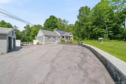 2084 State Route 94, Salisbury Mills, NY 12577 - Photo 3