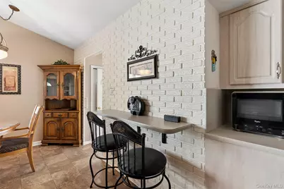 114 Miller Road, Hicksville, NY 11801 - Photo 17