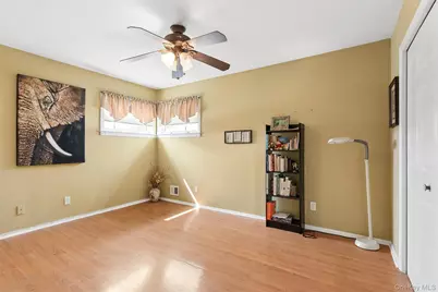 114 Miller Road, Hicksville, NY 11801 - Photo 23