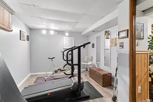 114 Miller Rd, Hicksville, NY 11801 - Photo 27