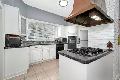 170 Trenchard Street, Yonkers, NY 10704 - Photo 7