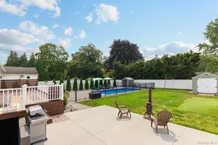 46 Andrea Ln, West Sayville, NY 11796 - Photo 5