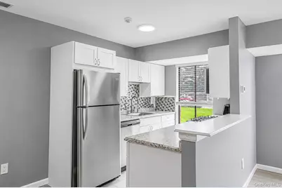 3 Cheyenne Court #3, Coram, NY 11727 - Photo 9