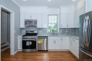118 Pershing Ave, New Rochelle, NY 10801 - Photo 17