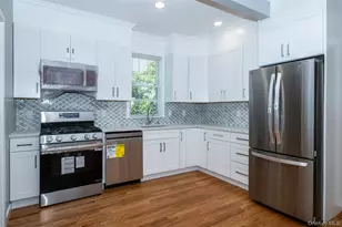 118 Pershing Ave, New Rochelle, NY 10801 - Photo 15
