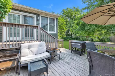 46 Sherbrooke Drive, Smithtown, NY 11787 - Photo 25