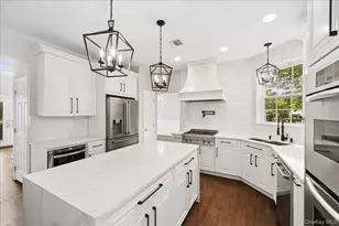6 Arborvitae Ln, Miller Place, NY 11764 - Photo 17