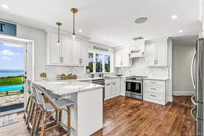 37 Soundview Drive, Shoreham, NY 11786 - Photo 15
