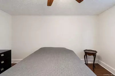 27 Avondale Street, Valley Stream, NY 11581 - Photo 17