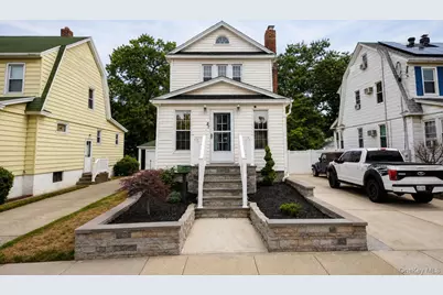 27 Avondale Street, Valley Stream, NY 11581 - Photo 1