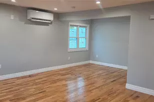 145-90 226th St, Springfield Gardens, NY 11413 - Photo 3