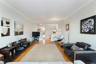 84-51 Beverly Rd, Kew Gardens, NY 11415 - Photo 17