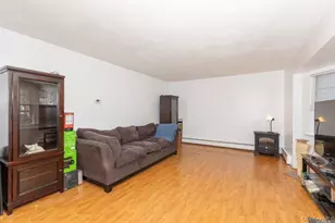 250 Clarice Blvd, Holbrook, NY 11741 - Photo 5