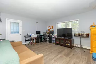 250 Clarice Blvd, Holbrook, NY 11741 - Photo 9