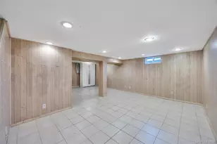 42 Crescent St, Hicksville, NY 11801 - Photo 21