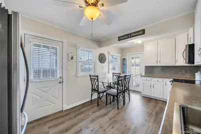 42 Crescent Street, Hicksville, NY 11801 - Photo 5