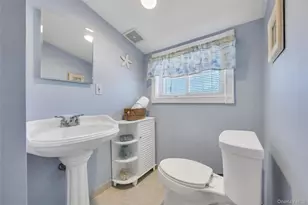 42 Crescent St, Hicksville, NY 11801 - Photo 19