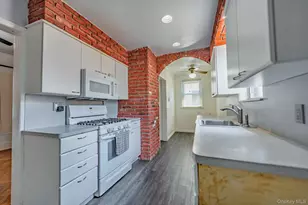 124 Roosevelt Blvd, Long Beach, NY 11561 - Photo 11