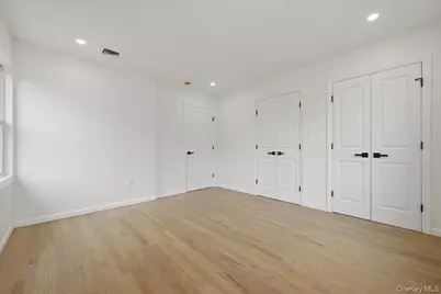 616 Harless Place, West Hempstead, NY 11552 - Photo 23