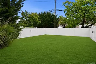 616 Harless Pl, West Hempstead, NY 11552 - Photo 31