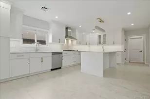 616 Harless Pl, West Hempstead, NY 11552 - Photo 7