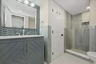 616 Harless Pl, West Hempstead, NY 11552 - Photo 29