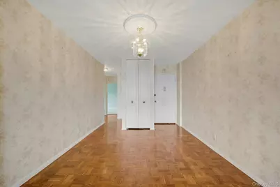 1200 Midland Avenue #9E, Bronxville, NY 10708 - Photo 3