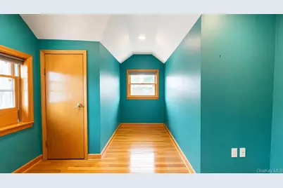 160-31 9th Avenue, Whitestone, NY 11357 - Photo 25