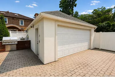 160-31 9th Avenue, Whitestone, NY 11357 - Photo 43
