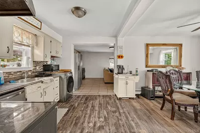 206 Lafayette Avenue, Cortlandt Manor, NY 10567 - Photo 9