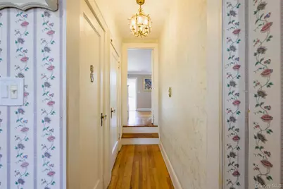 270 Bedell Terrace, West Hempstead, NY 11552 - Photo 25