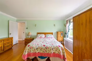 270 Bedell Terrace, West Hempstead, NY 11552 - Photo 15