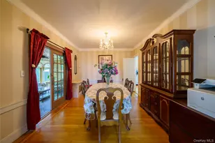 270 Bedell Terrace, West Hempstead, NY 11552 - Photo 11