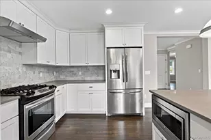 1219 Henry Ave, Mamaroneck, NY 10543 - Photo 9
