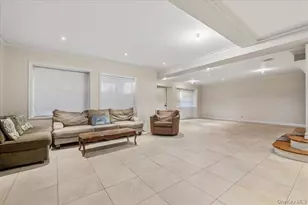 17 Sutton Pl, Lawrence, NY 11559 - Photo 35
