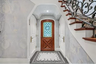 17 Sutton Place, Lawrence, NY 11559 - Photo 19