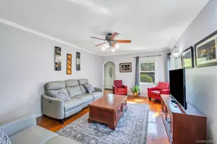 87-26 249th St, Bellerose, NY 11426 - Photo 3