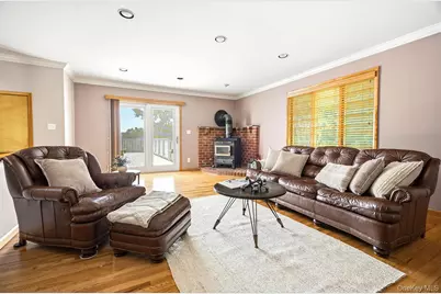946 Barberry Road, Yorktown Heights, NY 10598 - Photo 13