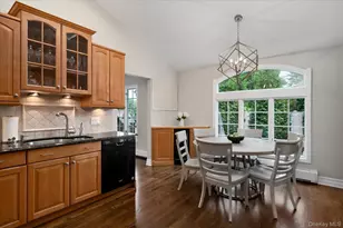 15 Pound Ridge Rd, Plainview, NY 11803 - Photo 7