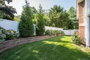 15 Pound Ridge Rd, Plainview, NY 11803 - Photo 33