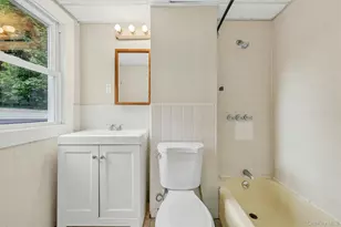 68 Catharine St, Poughkeepsie, NY 12601 - Photo 19