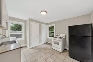 68 Catharine St, Poughkeepsie, NY 12601 - Photo 9