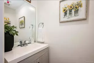 28 Sagamore Rd, Island Park, NY 11558 - Photo 17