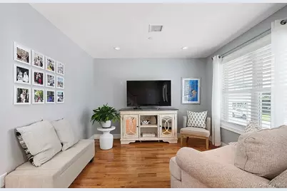 28 Sagamore Road, Island Park, NY 11558 - Photo 7