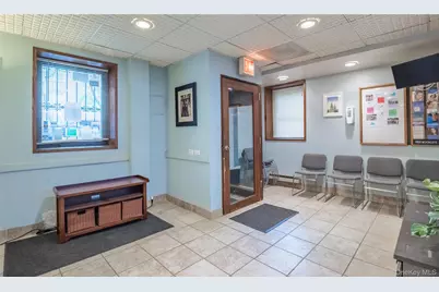94-18 59th Avenue #E3, Elmhurst, NY 11373 - Photo 7