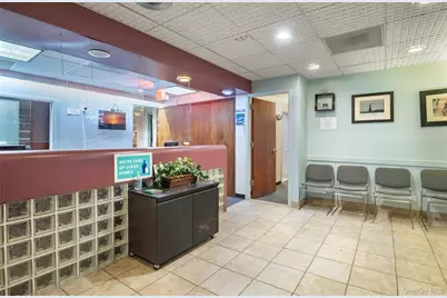 94-18 59th Avenue #E3, Elmhurst, NY 11373 - Photo 5